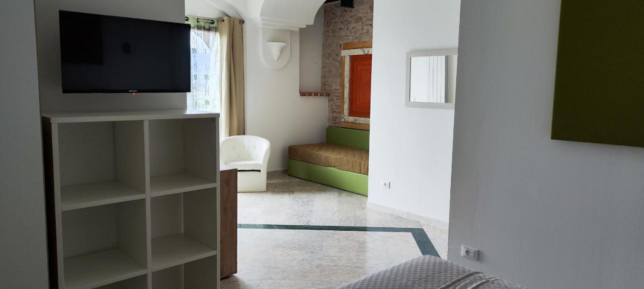 Il Querceto Delle Marine Hotel L'Aquila Bagian luar foto